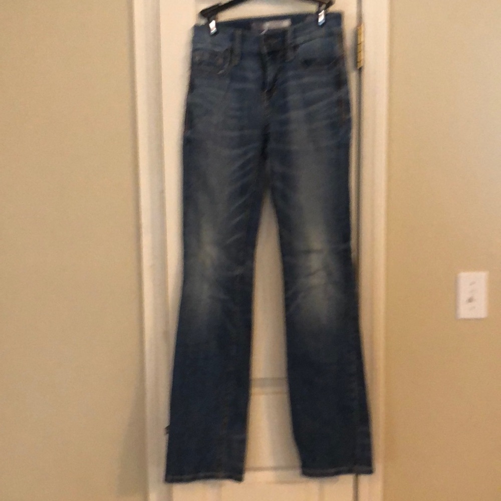 Buckle jeans